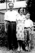 D032- Mr and Mrs Gene Miles and son